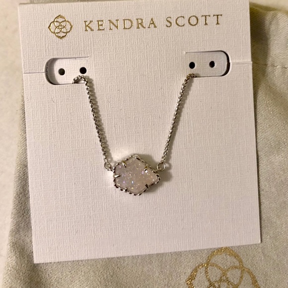 Kendra Scott Jewelry - Kendra Scott silver Tess necklace drusy new